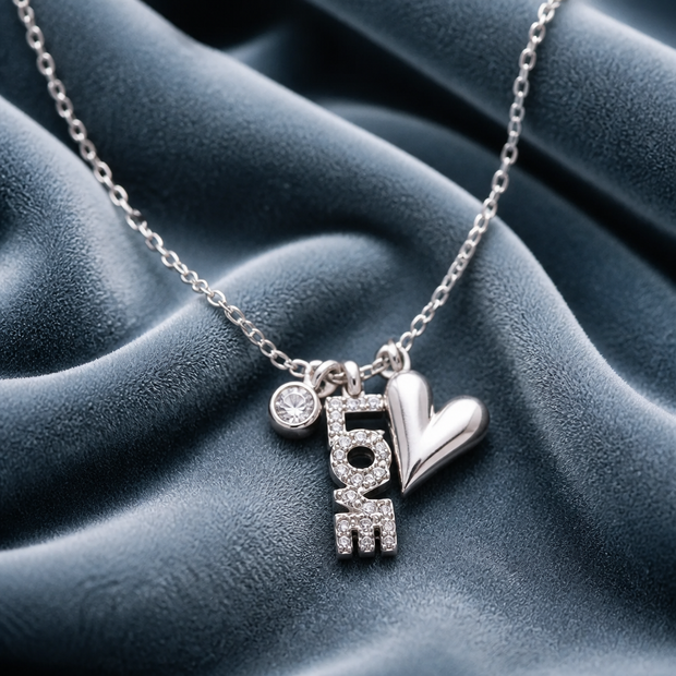 Collana con Charms "LOVE", Cuore e Punto Luce in Acciaio Inox 316L